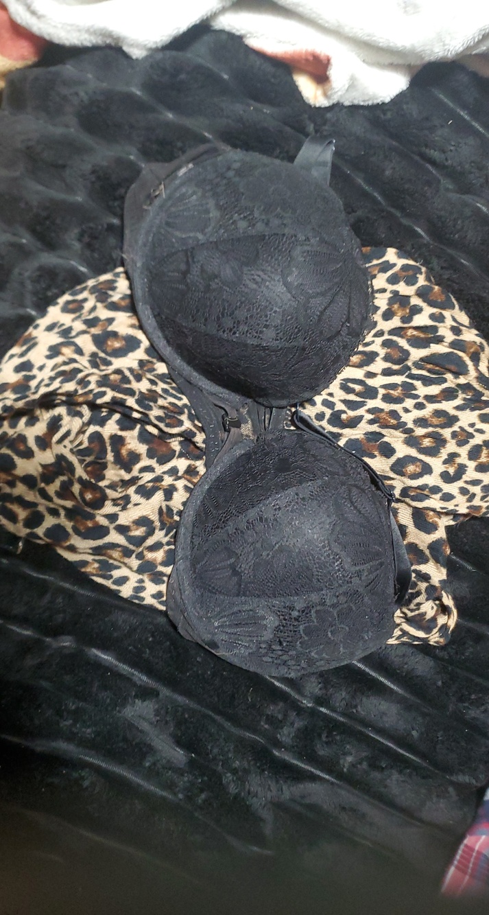 Victoria's Secret Black Racerback Lace Push-Up Bra 38D